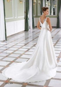 vestido de novia blanco sencillo elegante espalda libre