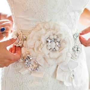 cinturones de flores para vestidos de novia